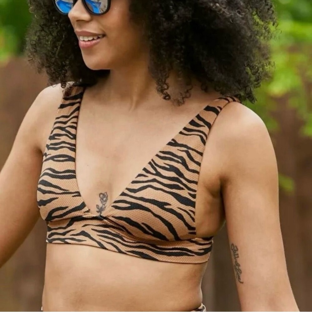 NWT Aerie Animal Print Bikini Swim Top